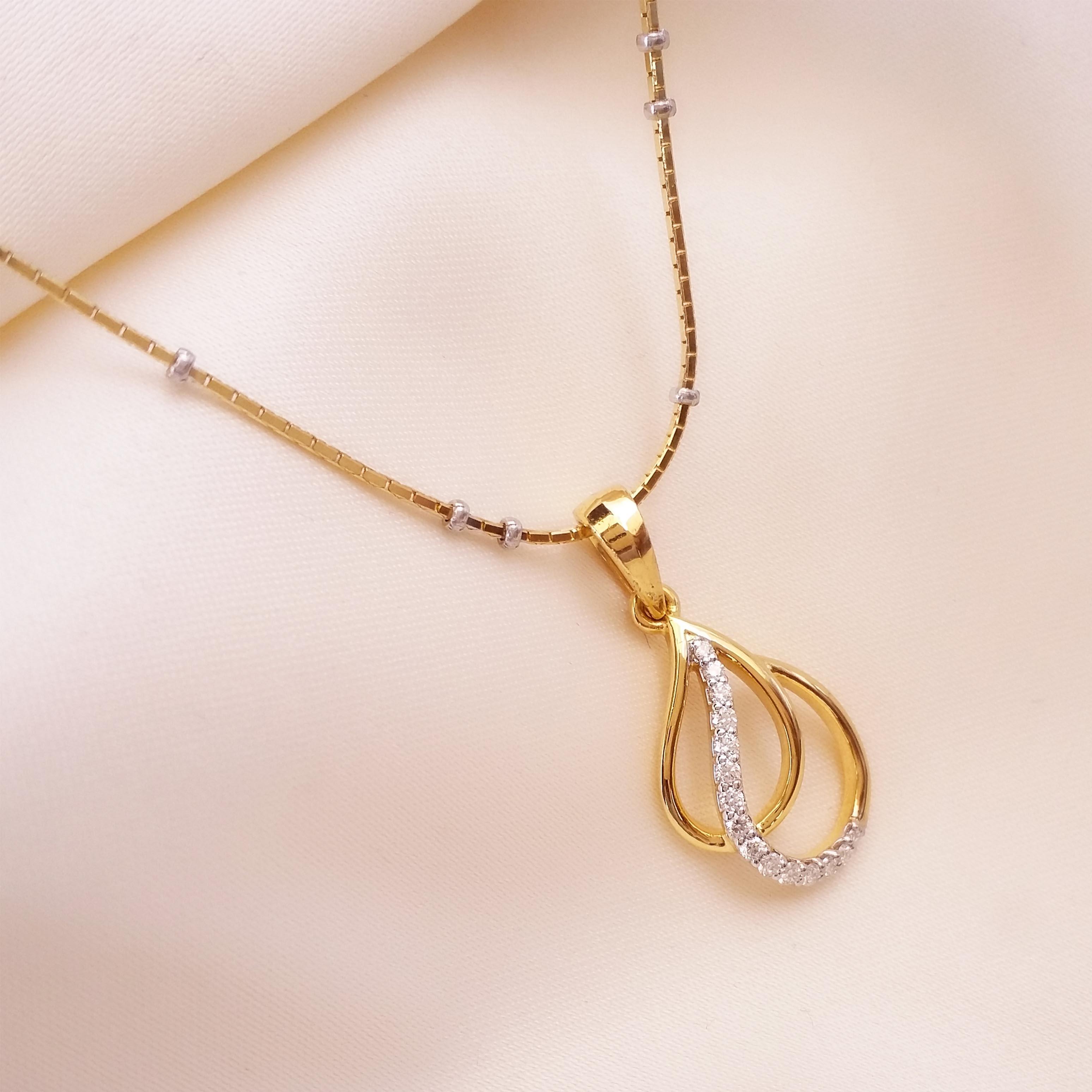 Gold pendant